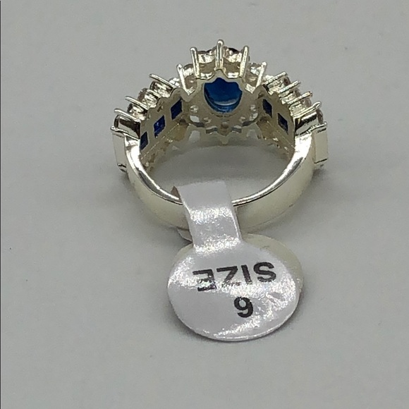 Fashion jewelry ring size 6 & 7 - Picture 3 of 3